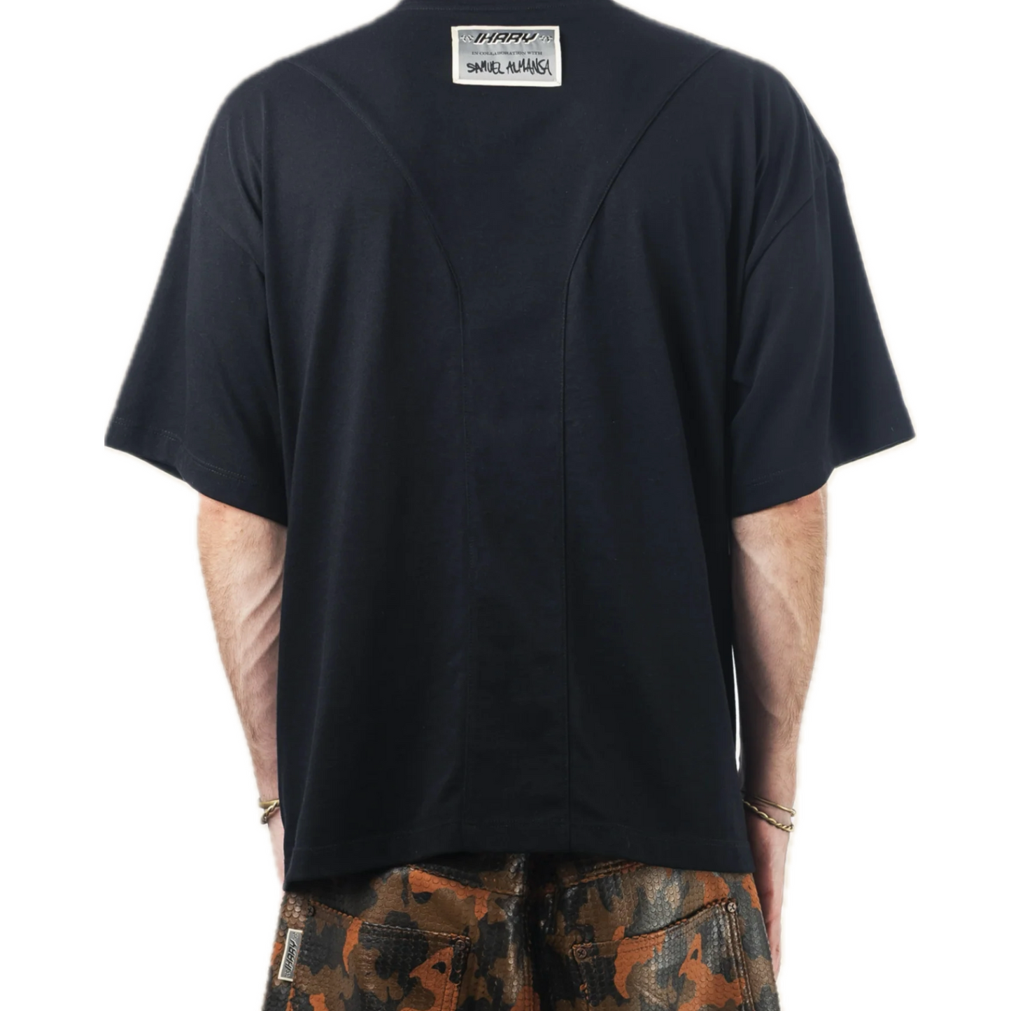 PUG TEE - Ikary x Samuel Almansa